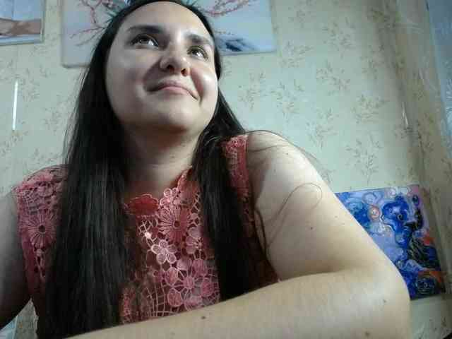 Bombshellnika webcam