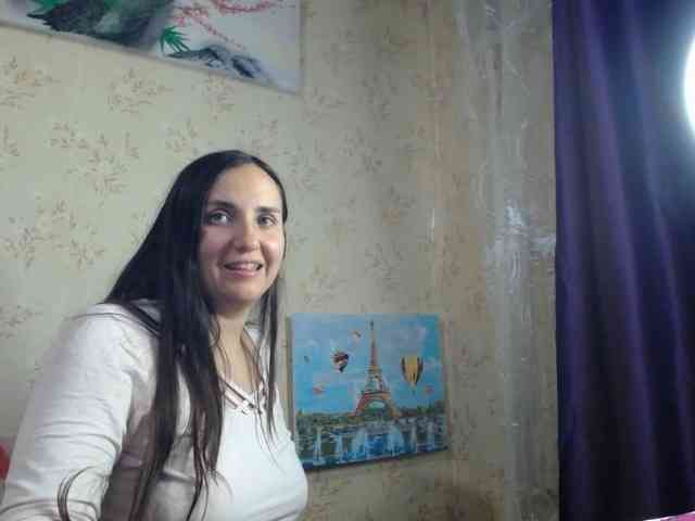 Bombshellnika webcam