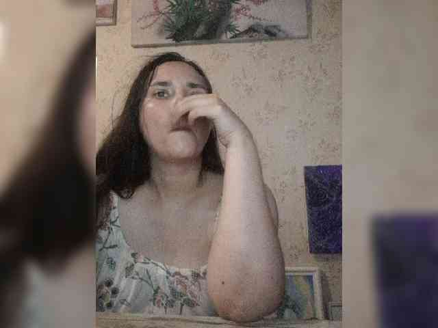 Bombshellnika webcam