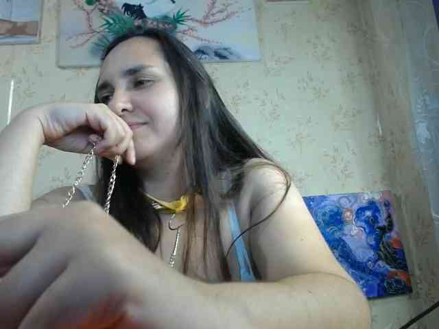 Bombshellnika webcam
