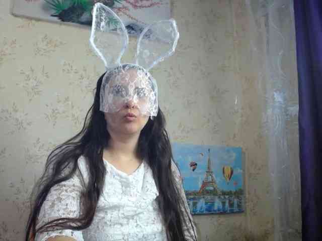 Bombshellnika webcam