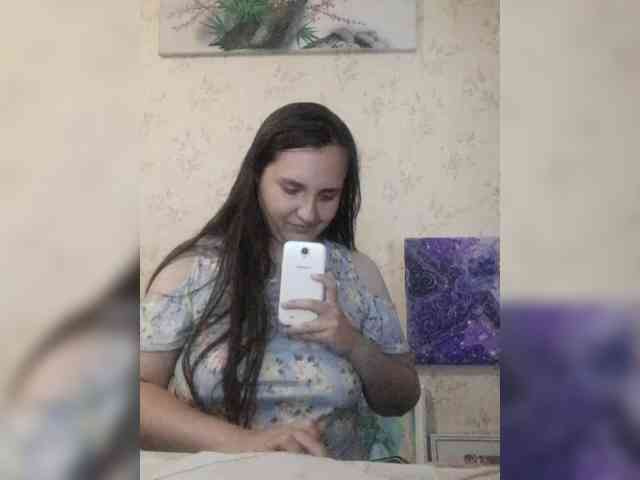 Bombshellnika webcam