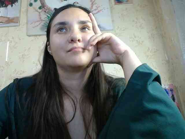 Bombshellnika webcam