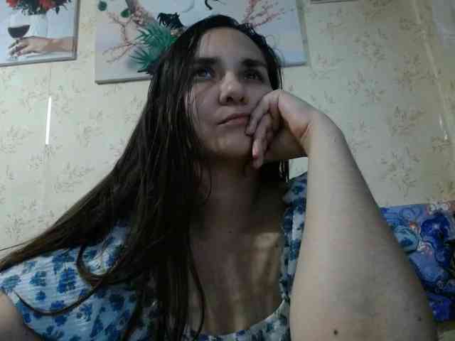 Bombshellnika webcam