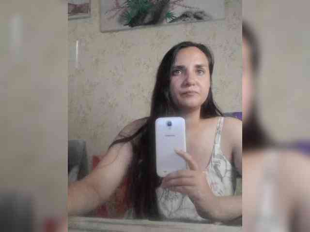 Bombshellnika webcam