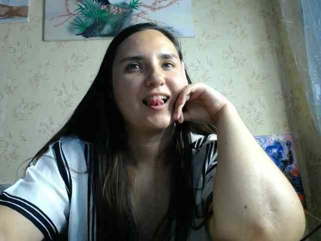 Bombshellnika webcam