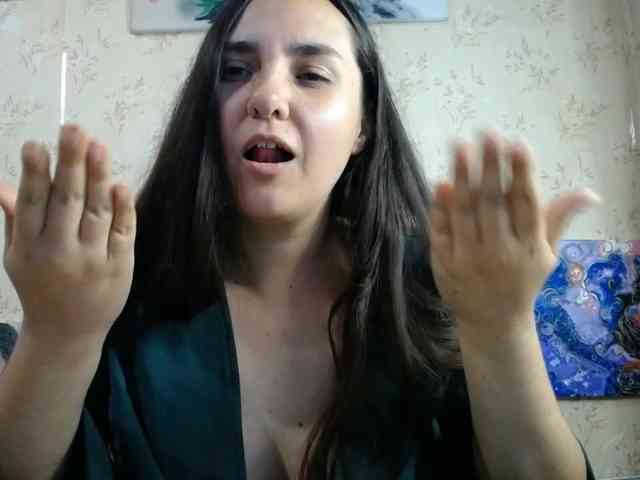 Bombshellnika webcam