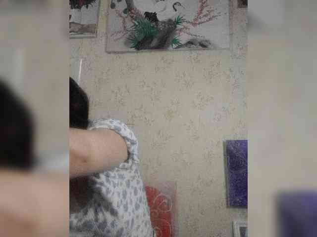 Bombshellnika webcam