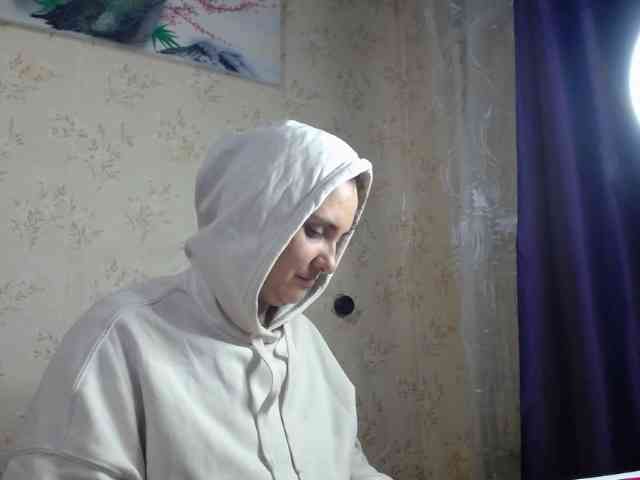 Bombshellnika webcam