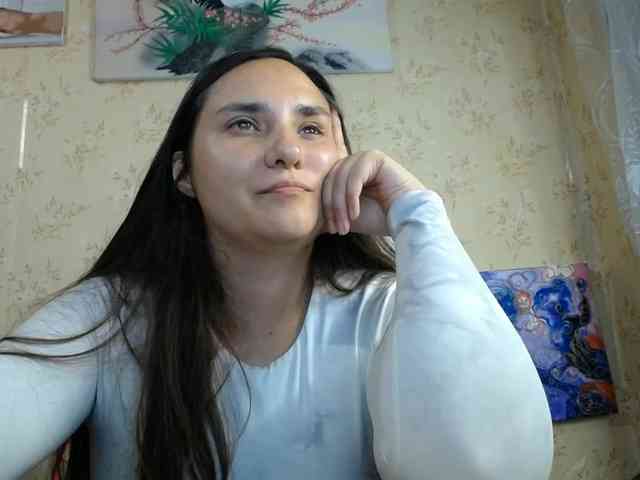 Bombshellnika webcam