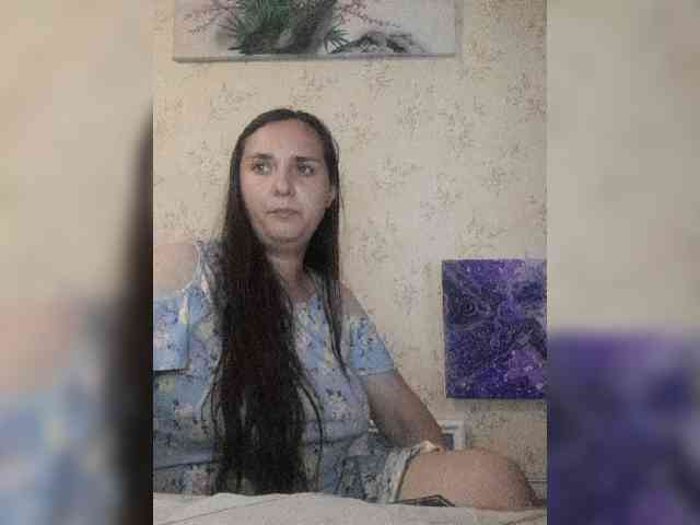 Bombshellnika webcam