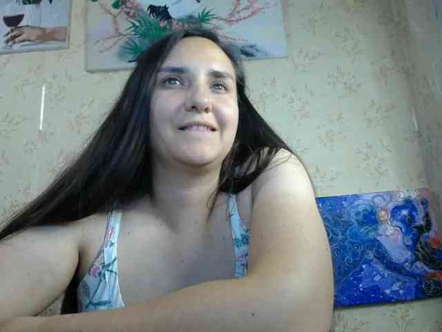 Bombshellnika webcam