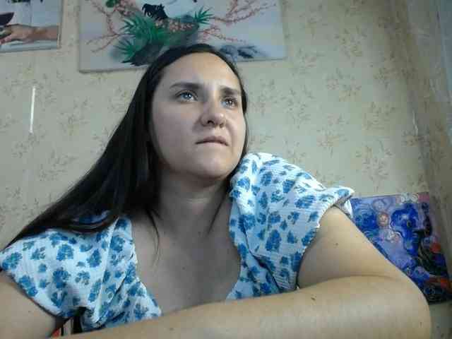 Bombshellnika webcam