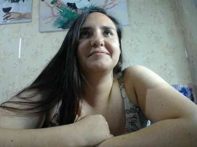 Bombshellnika webcam