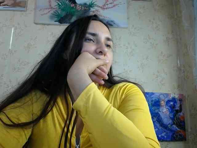 Bombshellnika webcam