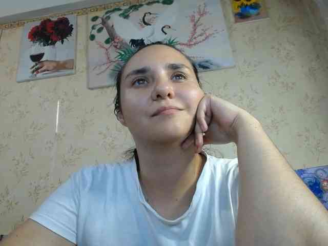 Bombshellnika webcam