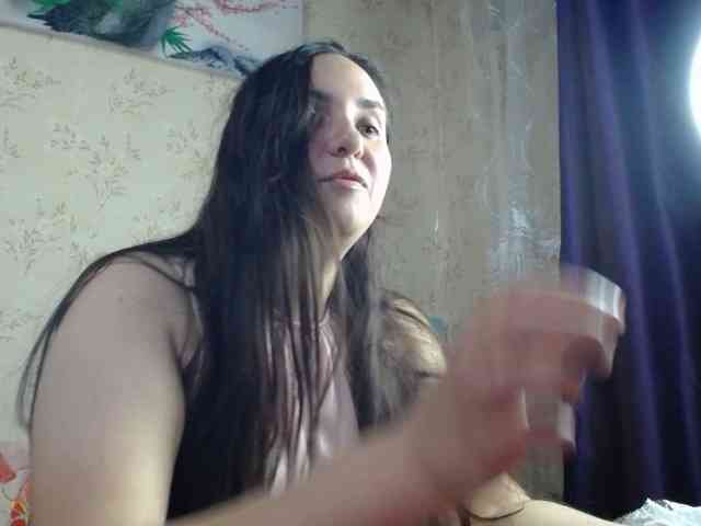Bombshellnika webcam