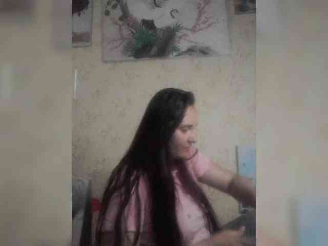 Bombshellnika webcam