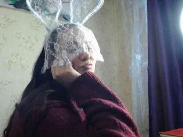 Bombshellnika webcam