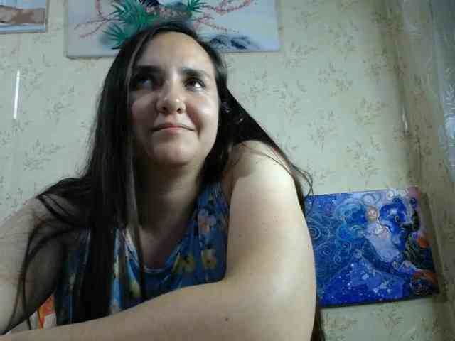 Bombshellnika webcam