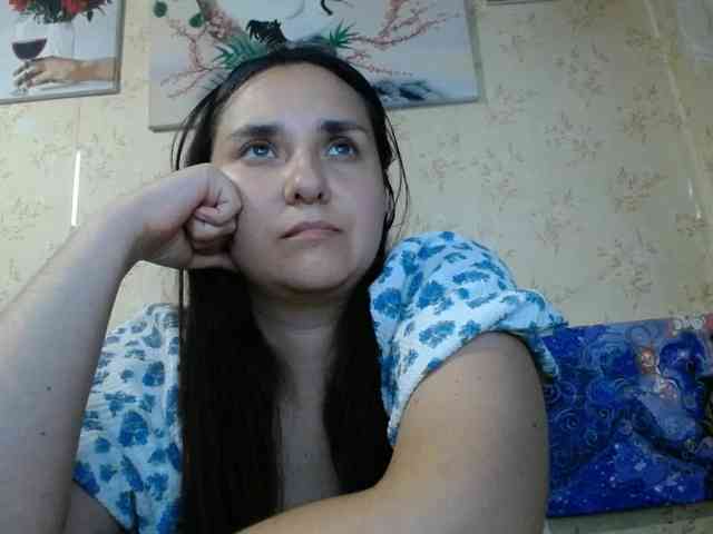 Bombshellnika webcam