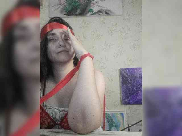 Bombshellnika webcam