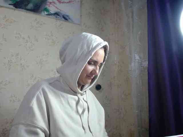 Bombshellnika webcam