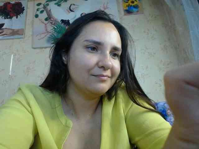 Bombshellnika webcam