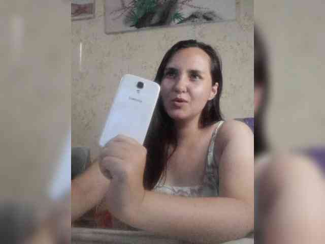 Bombshellnika webcam