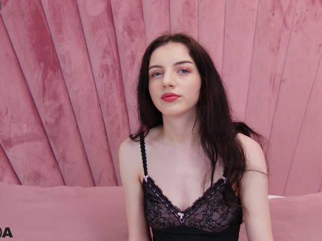 KittyBlush's BongaCams show and profile