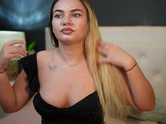 DaliaParis live cam preview