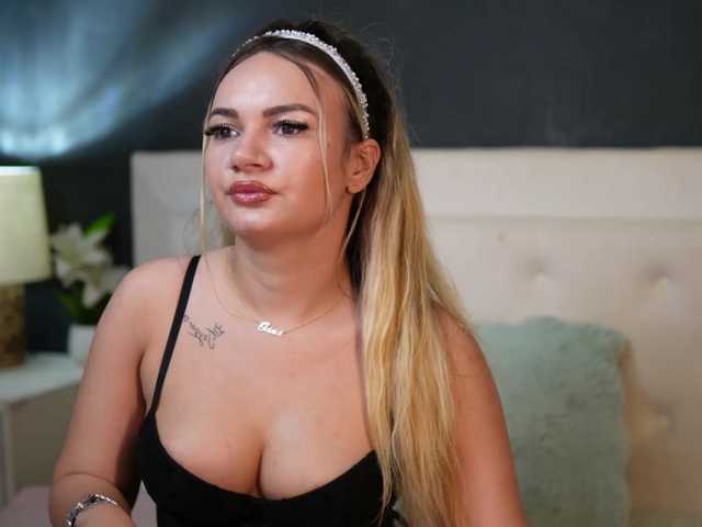 DaliaParis live cam preview