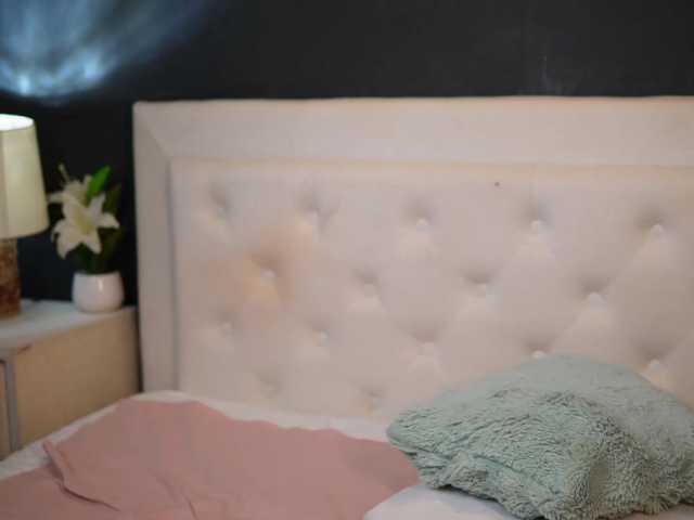 DaliaParis live cam on BongaCams