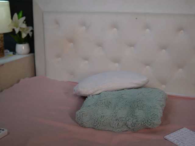 DaliaParis live cam on BongaCams