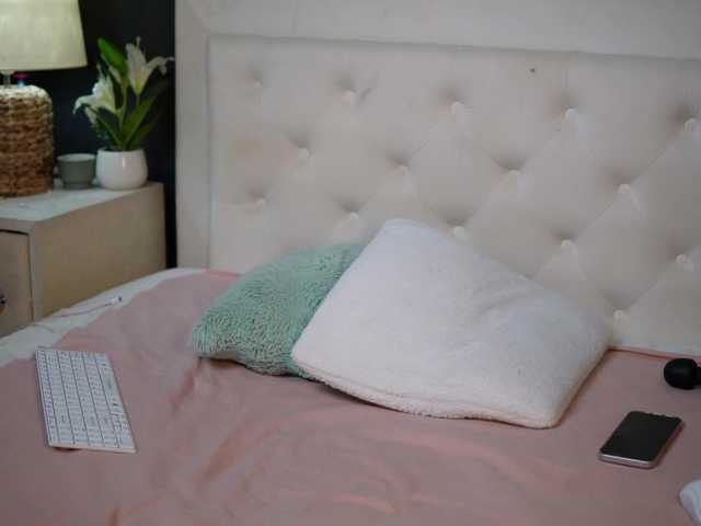 DaliaParis live webcam show
