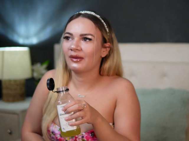 DaliaParis live cam on BongaCams