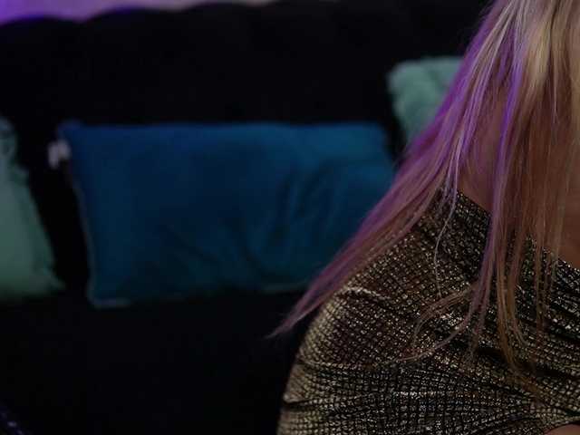 DaliaParis's BongaCams show and profile