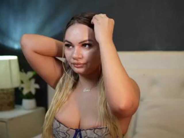DaliaParis live cam on BongaCams