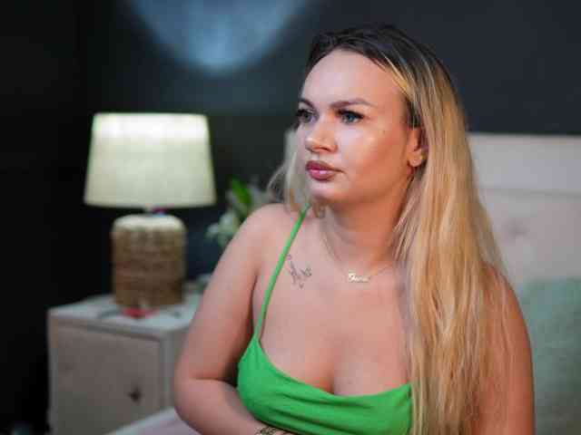 DaliaParis webcam