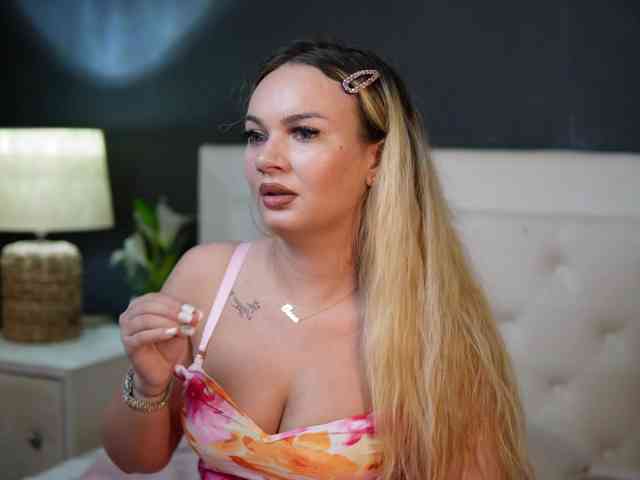 DaliaParis webcam
