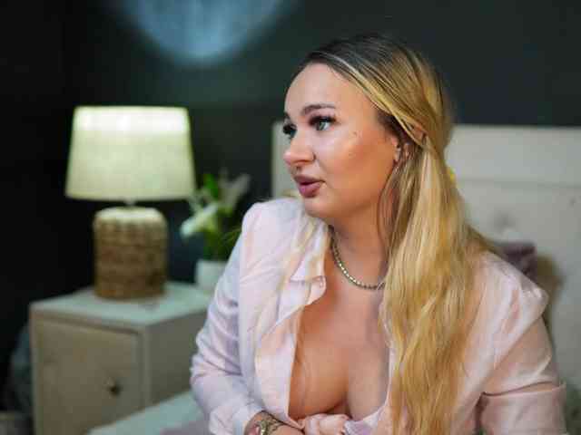 DaliaParis webcam