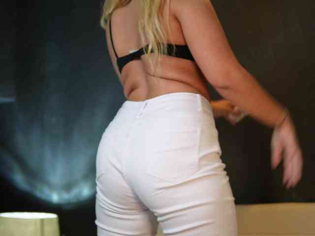 DaliaParis webcam