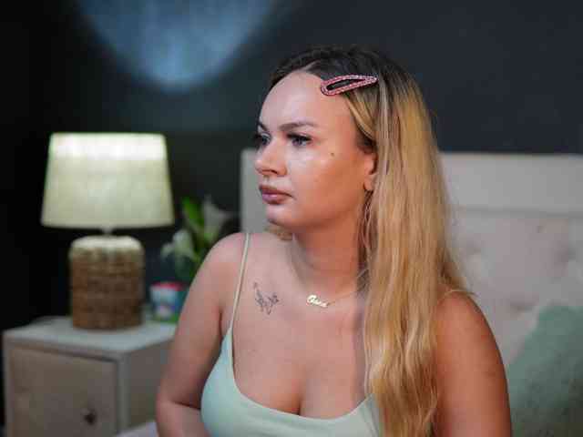 DaliaParis webcam