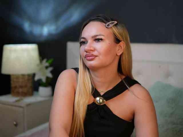 DaliaParis webcam
