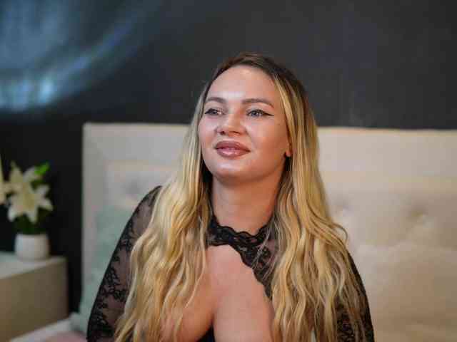 DaliaParis webcam