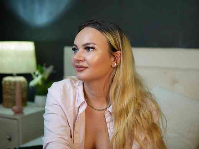DaliaParis webcam