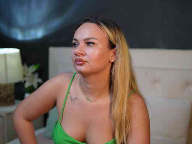 DaliaParis webcam