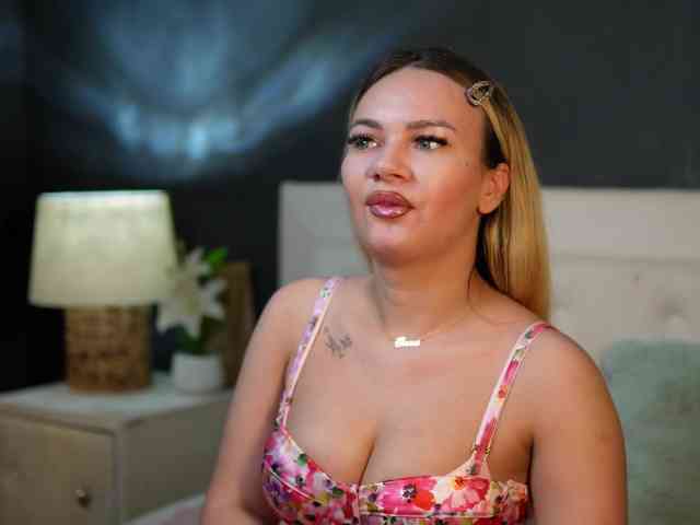 DaliaParis webcam