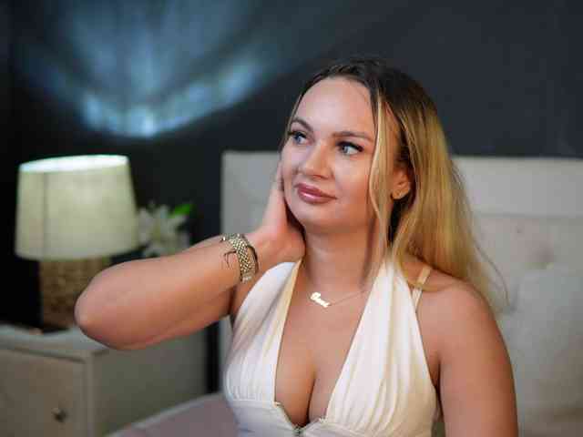 DaliaParis webcam