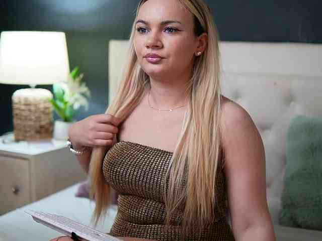 DaliaParis webcam